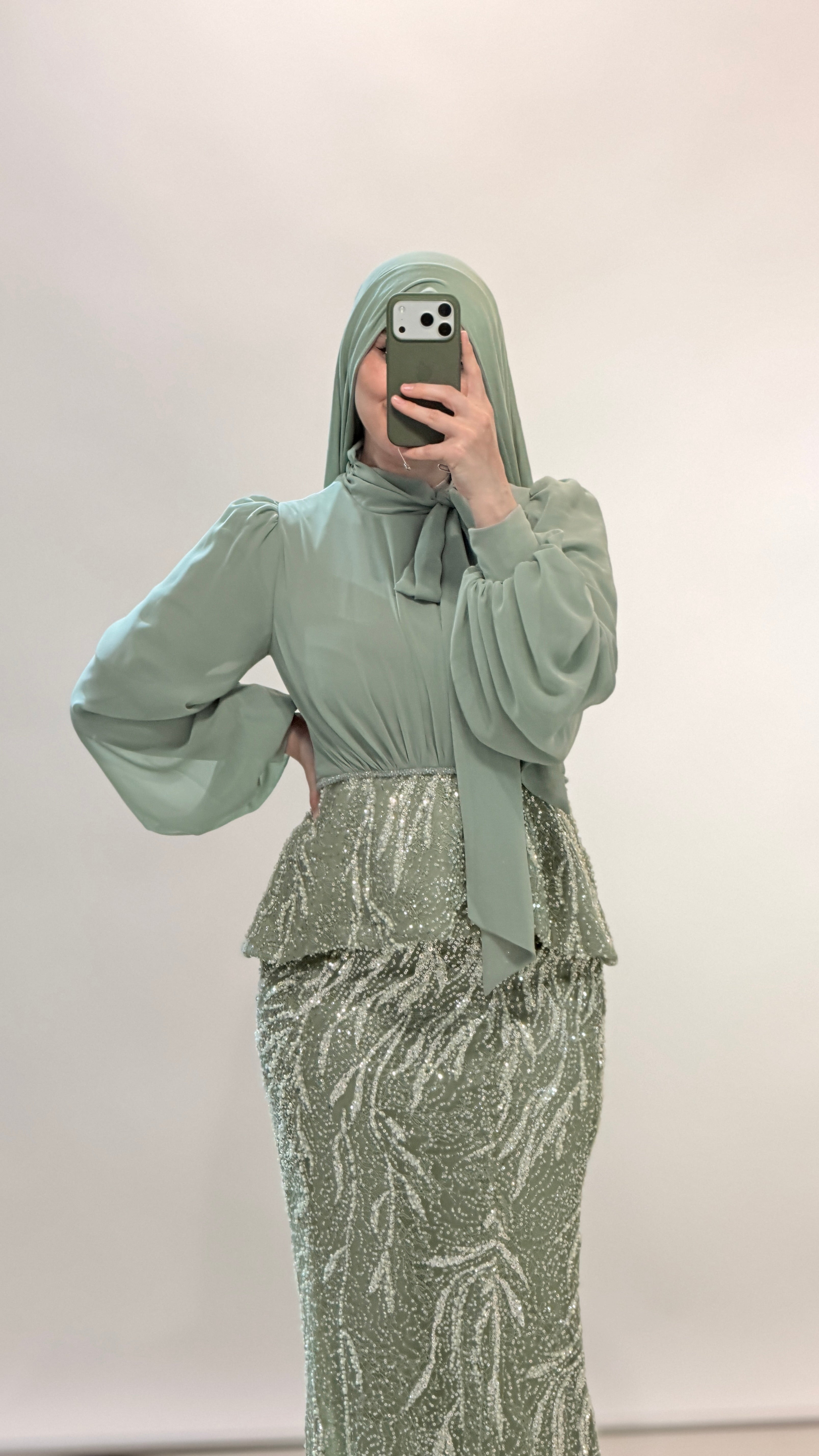 Robe de Soirée Deux Pièces avec Corset - Perles et Paillettes