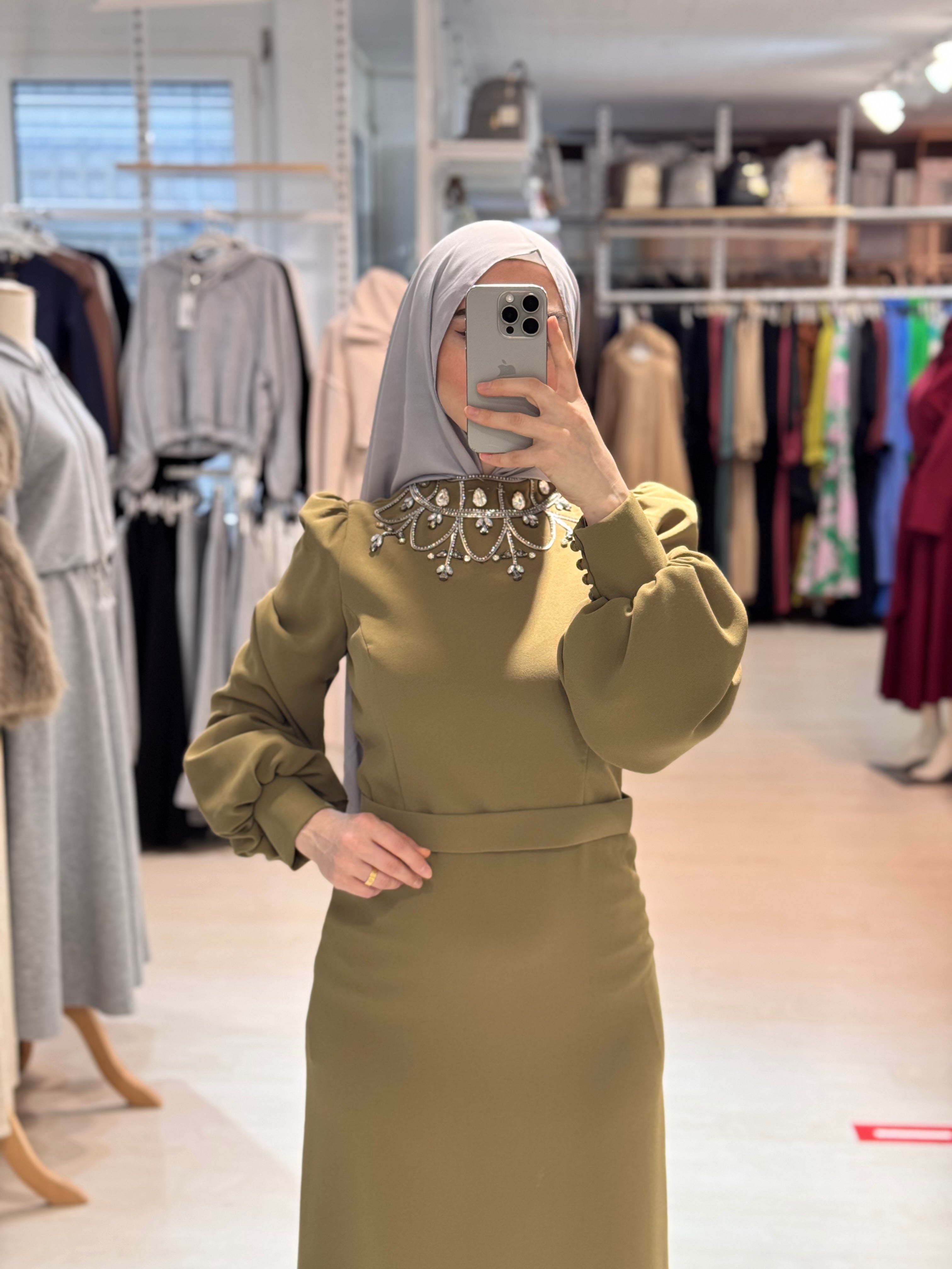 Robe de Soirée Élégante 144cm