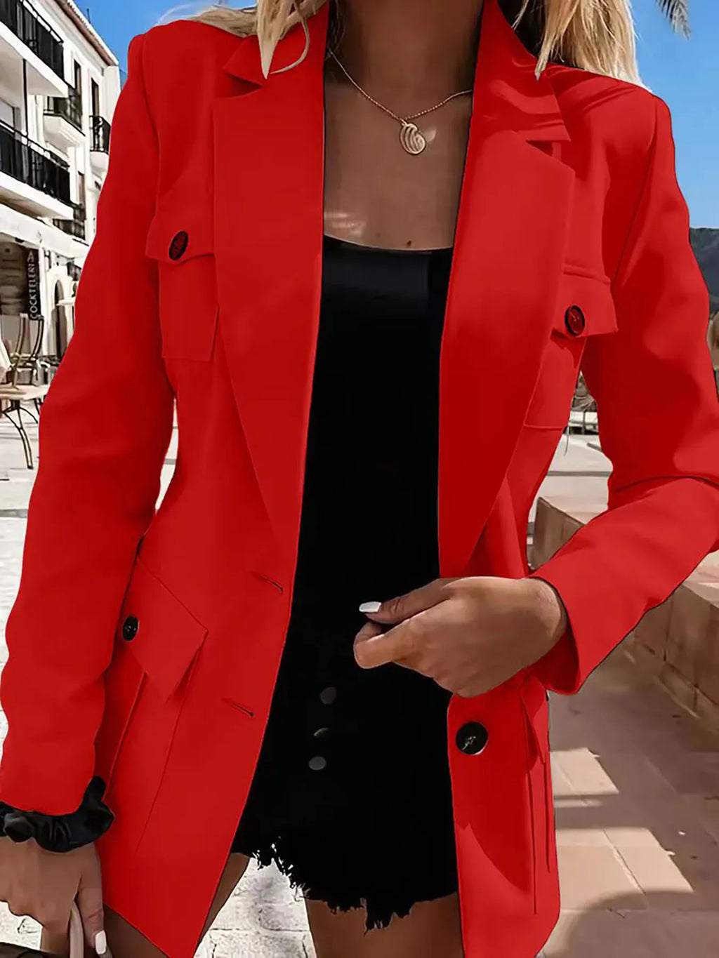 Blazer femme col revers manches longues - détail double boutonnage raffiné et finitions premium qualité
