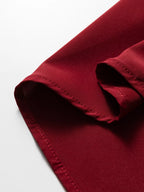 Robe mini maille côtelée col volant - vue finale illustrant l'élégance romantique et moderne - BLACK-COAT
