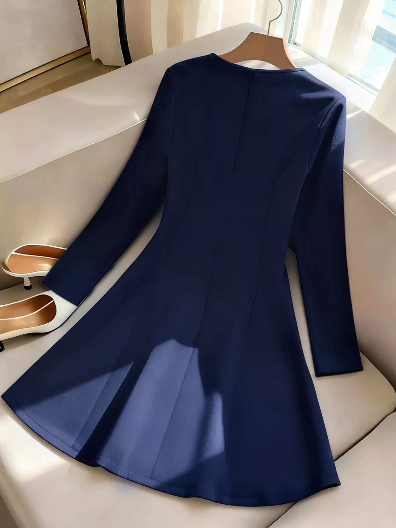 🌙 Vue arrière - Silhouette ligne A élégante à 360 degrés, parfaite du bureau aux sorties décontractées 💫