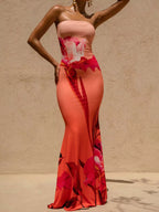 Robe tube bodycon avec fente BLACK-COAT - vue arrière dévoilant la coupe impeccable moulante, la longueur maxi sophistiquée, et l'élégance minimaliste de cette pièce essentielle pour occasions spéciales glamour
