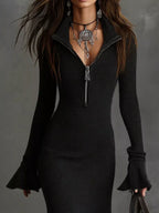 Robe avec fermeture éclair frontale et ourlet évasé - détail de la fermeture éclair audacieuse structurant la robe et ajoutant une dimension contemporaine - BLACK-COAT