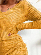 Robe pull moulante côtelée grande taille - vue d'ensemble montrant le style polyvalent et la coupe flatteuse pour toutes les morphologies - BLACK-COAT
