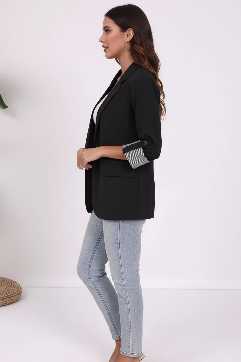 Blazer col revers manches retroussables noir veste élégante femme - vue de profil latéral montrant la structure tailleur, col revers, manches retroussables, coupe ajustée professionnelle, silhouette sophistiquée - BLACK-COAT