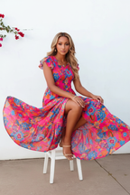  Robe Bohème Imprimé Floral Black-Coat rose vif - pose assise montrant le drapé élégant et le confort