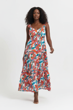  Robe Maxi Imprimé Floral Black-Coat multicolore - vue en marche illustrant l'élégance bohème et l'allure confiante