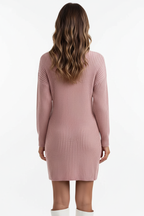  Robe pull rose poudré en maille côtelée avec col montant et manches longues - vue de dos montrant la coupe ajustée et les finitions soignées - BLACK-COAT